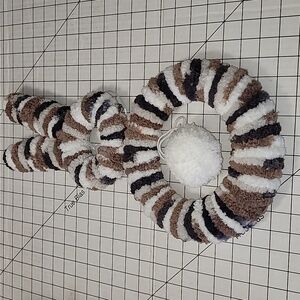 Yarn‎ Bunny Rabbit with Fluffy Pom Pom Tail - Hand Crafted